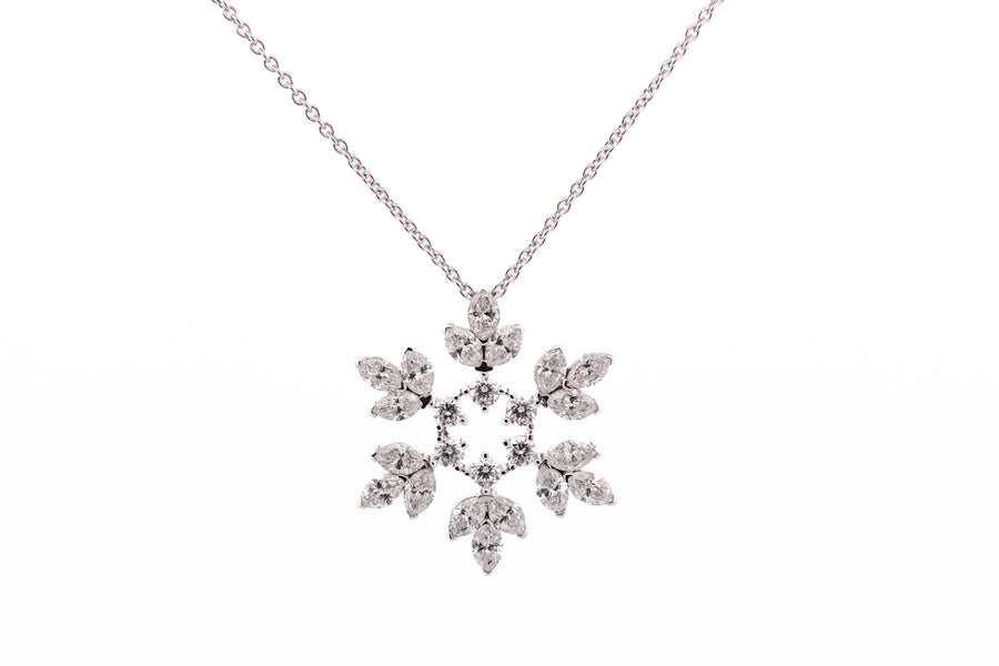 Mère Pendant Small - Natural Diamonds